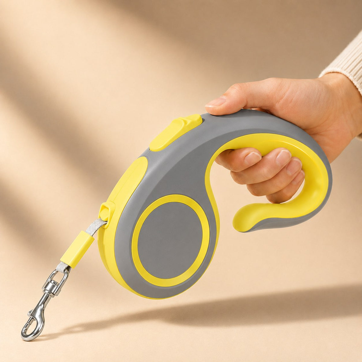 Retractable Dog Leash – Tangle-Free with One-Button Brake